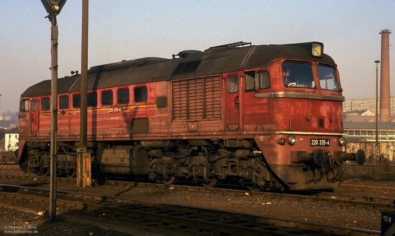220 335