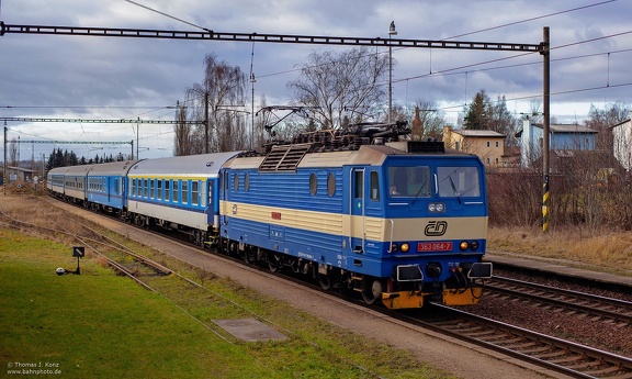 363 064