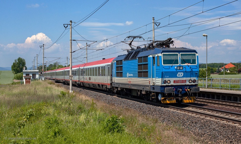 8057.jpg