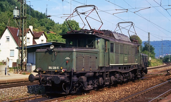 194 128