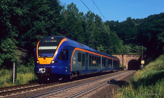 427 139