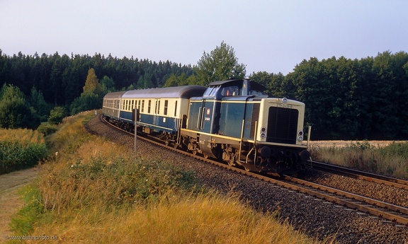211 046