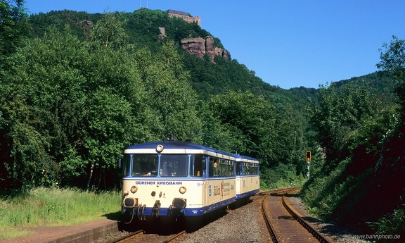 798 667