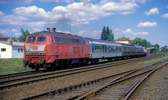 218 386