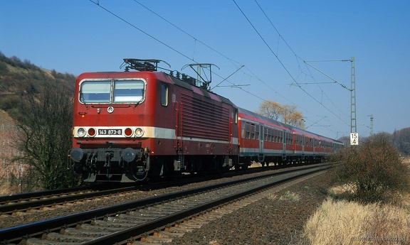 143 873