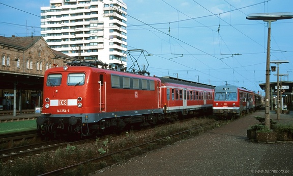 141 354