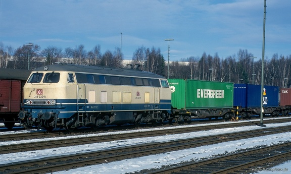 218 222