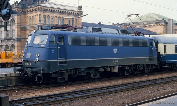 110 484