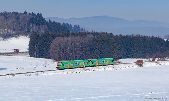 650 658