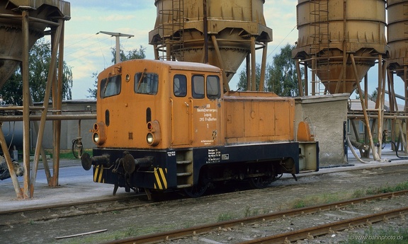 V21