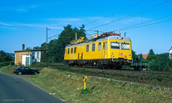 704 005