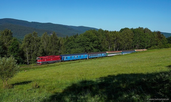 754 066