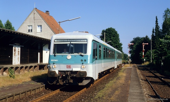 928 546