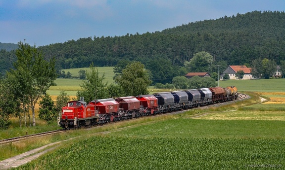 294 762