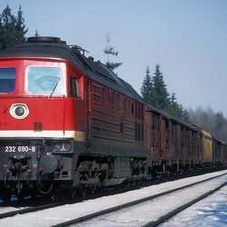 8901