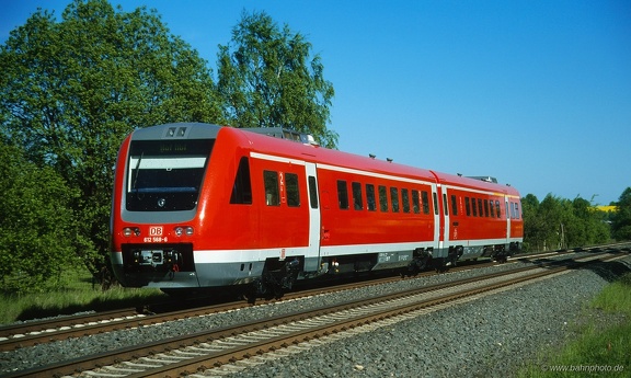612 568