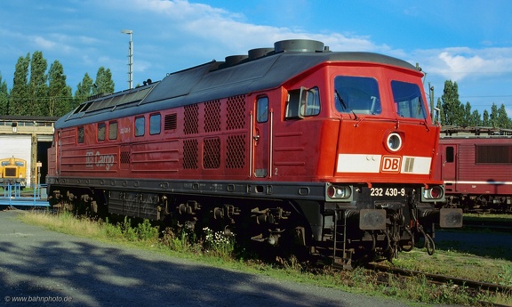 232 430