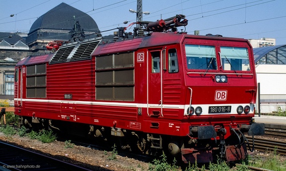 180 016