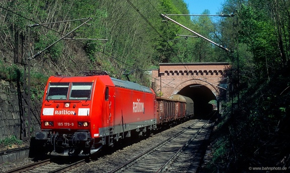 185 179