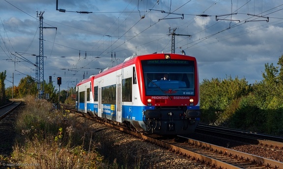 650 568