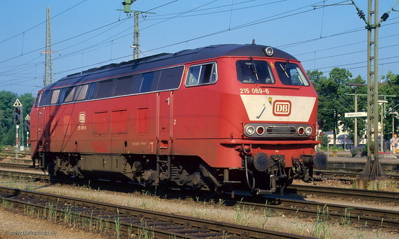 215 069