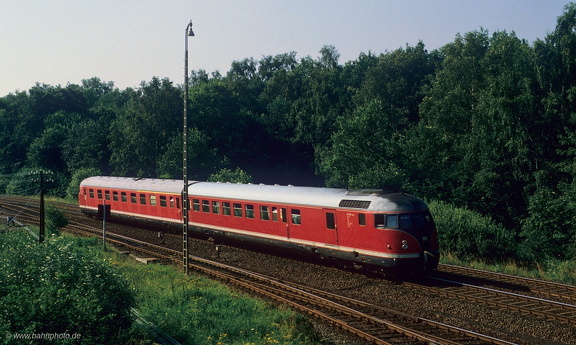 613 603