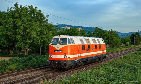 228 656