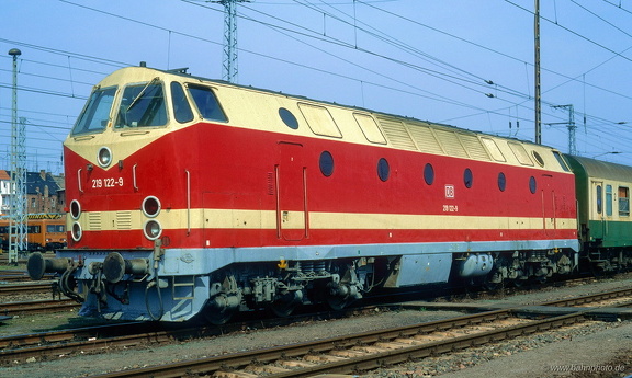 219 122