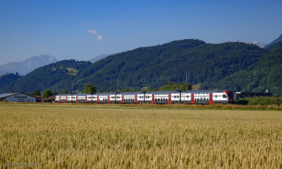 511 025