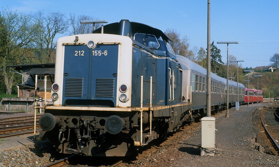 212 155