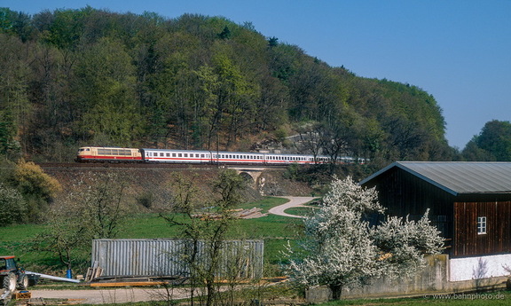 103 245