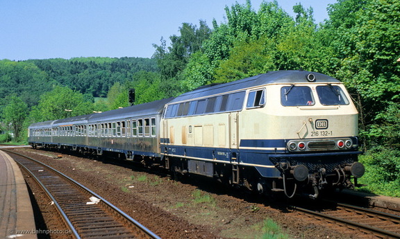 216 132
