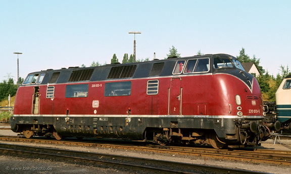 220 033-5