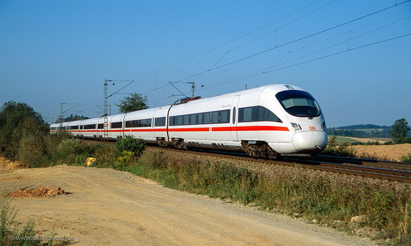 411 010