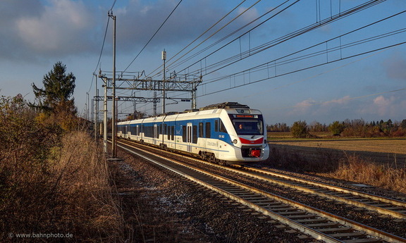 563 503