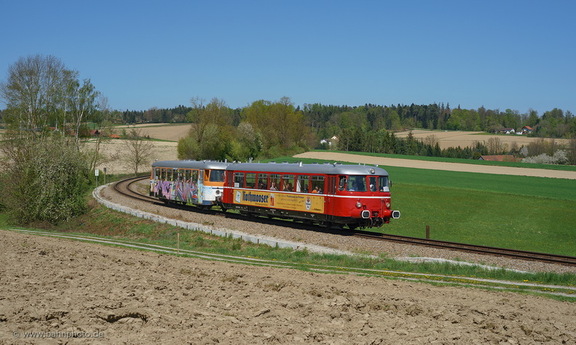 302 026